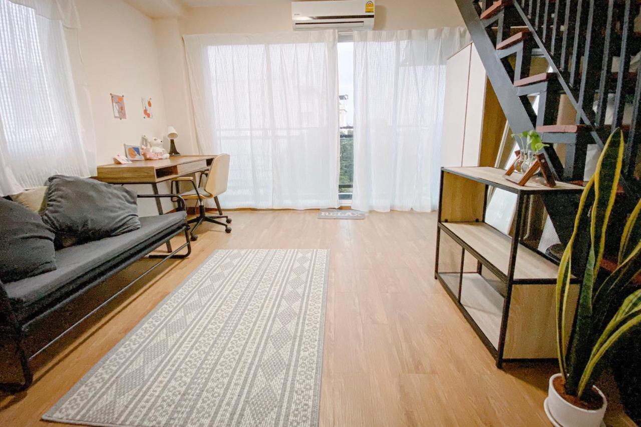 Small Space Cafe & Hostel 방콕 외부 사진