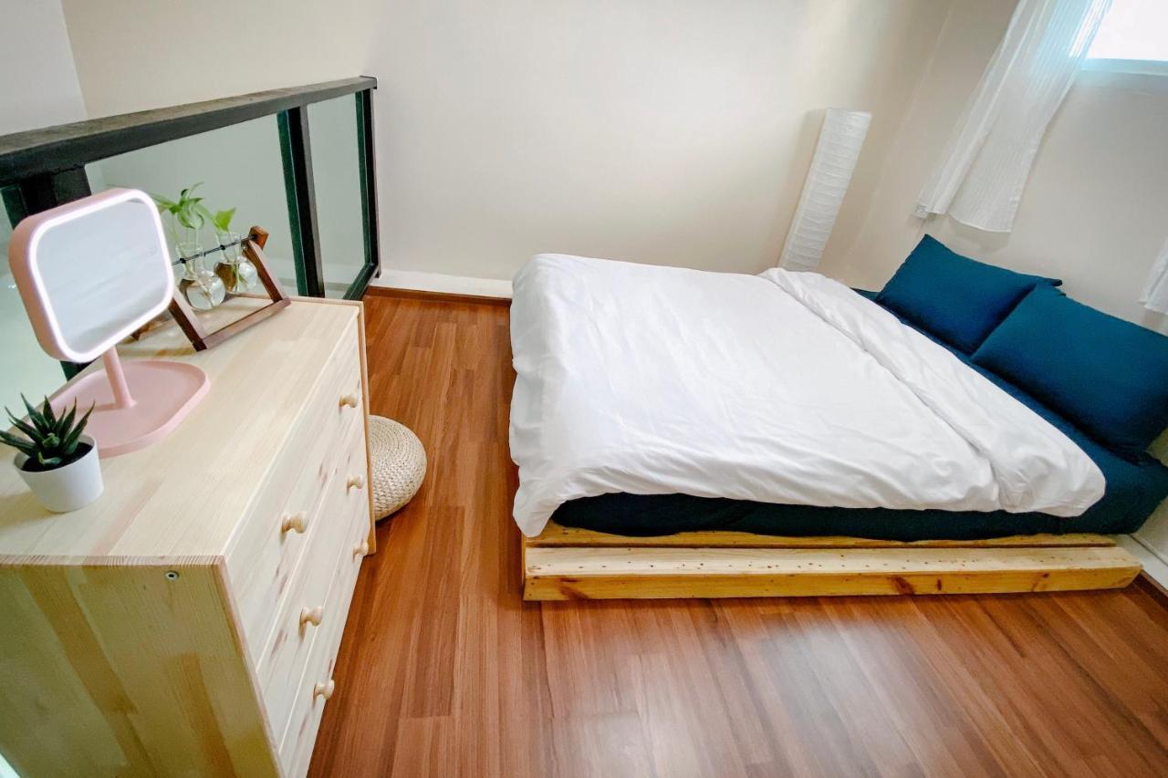 Small Space Cafe & Hostel 방콕 외부 사진