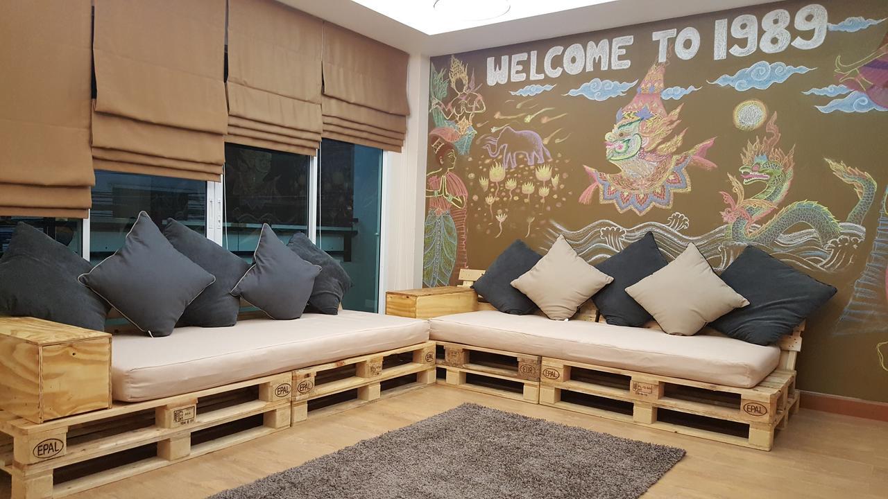 Small Space Cafe & Hostel 방콕 외부 사진