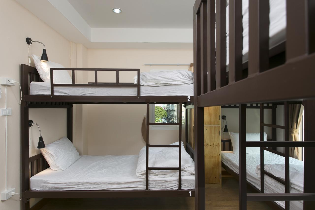 Small Space Cafe & Hostel 방콕 외부 사진