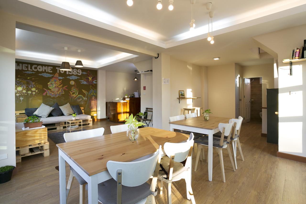 Small Space Cafe & Hostel 방콕 외부 사진