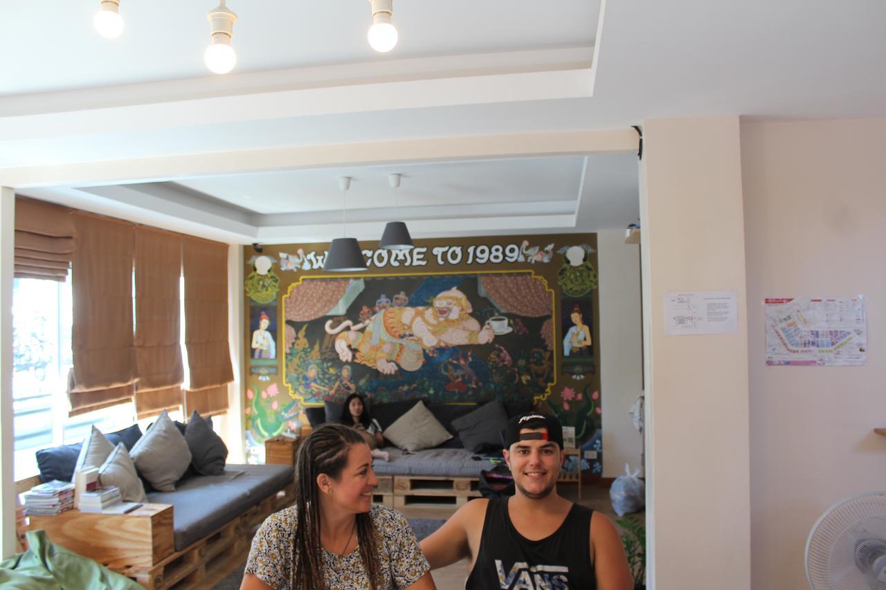 Small Space Cafe & Hostel 방콕 외부 사진