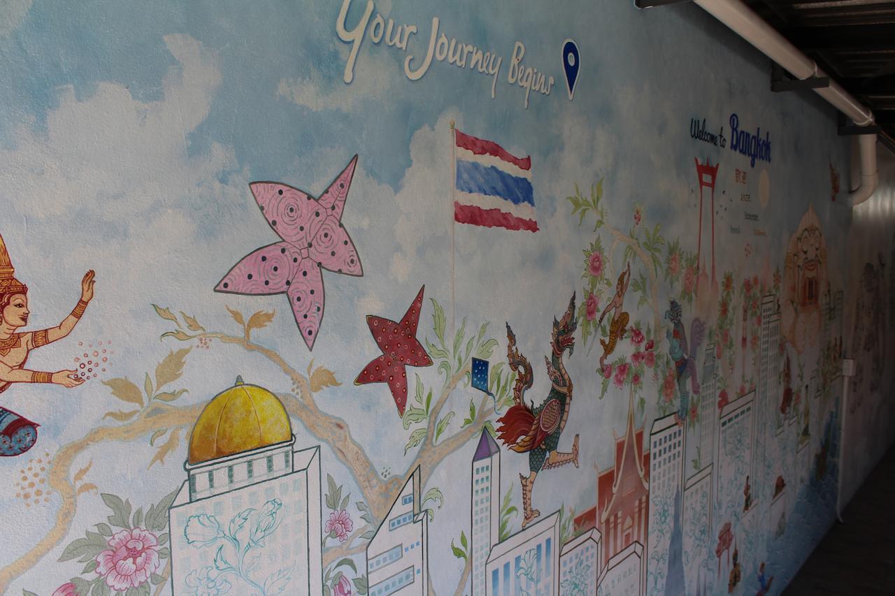Small Space Cafe & Hostel 방콕 외부 사진